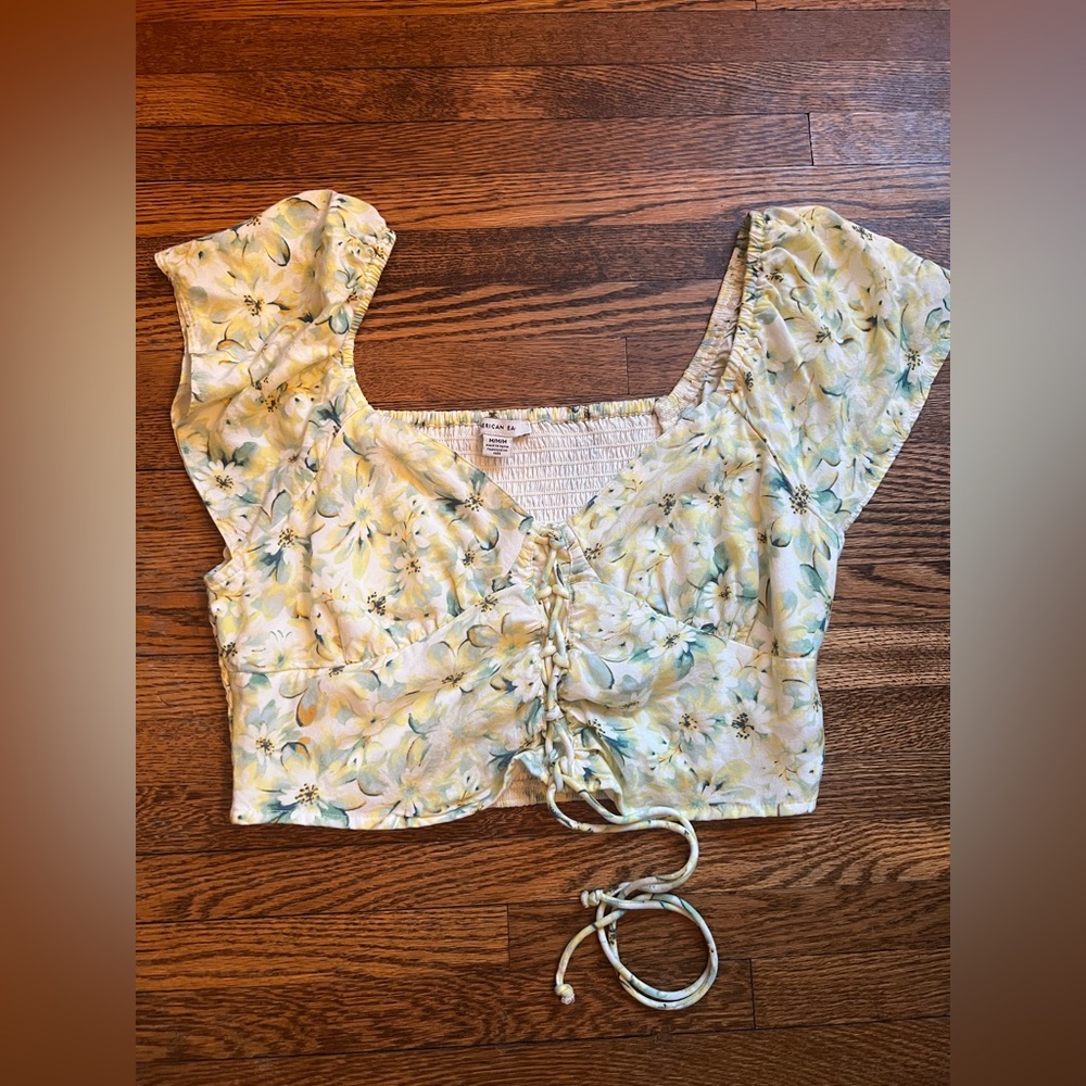 American Eagle Yellow Floral Tie Lace Crop Top Blouse Size M